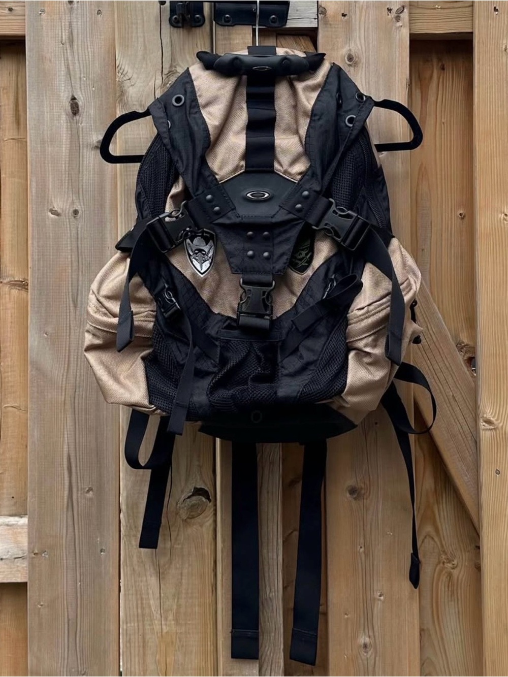 RARE Vtg Oakley Icon 3.0 “Skull" BackPack - AMD Gaming Promo